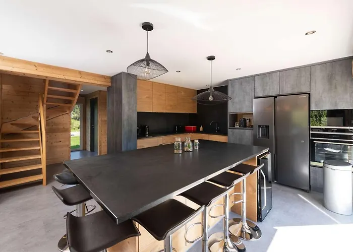 Du Bien-etre 15p. Piscine,spa, Hammam,petanque,basket